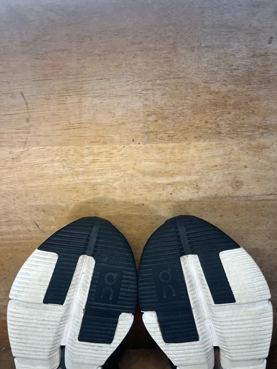 On CloudNova REFLECTIVE Womens Size 7 Running Shoes Sneakers Phantom White - Picture 10 of 12